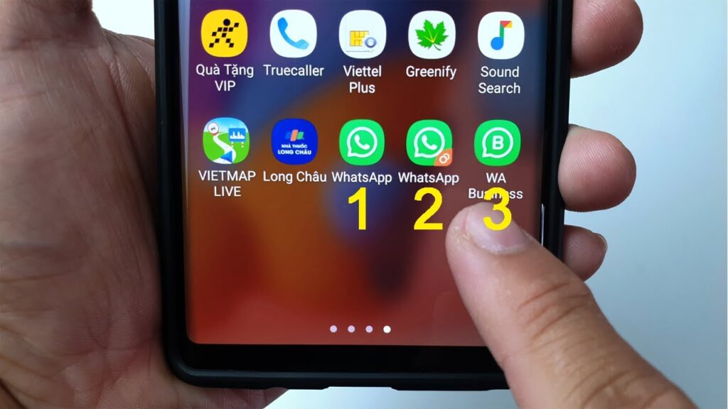 Use 3 WhatsApp Accounts In One Phone